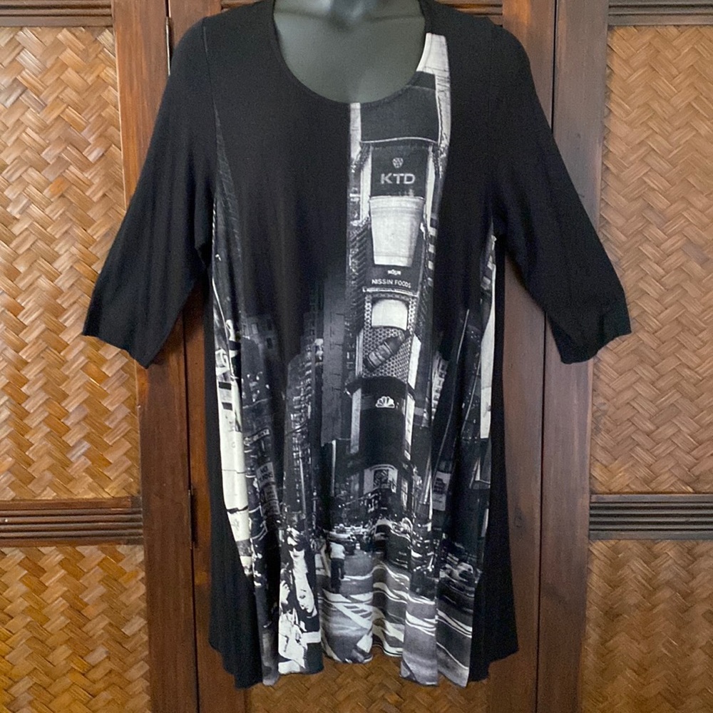 HEAD OVER HEELS, UK - NYC Times Square Tunic 46(2X)